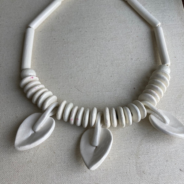 Vintage Ceramic Shell Necklace Candace Loheed