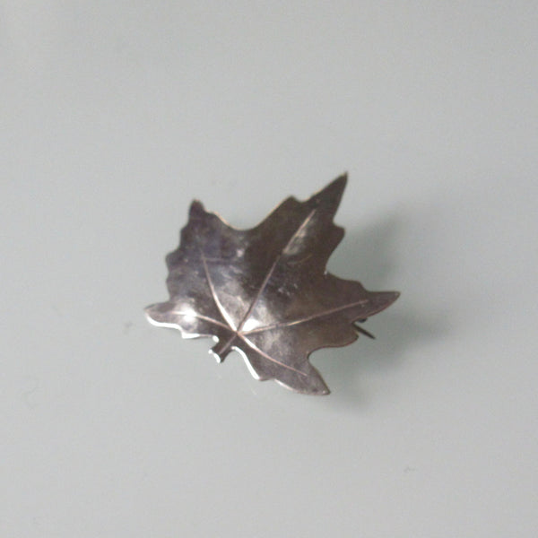 Vintage Canadian Maple leaf Sterling Silver Brooch